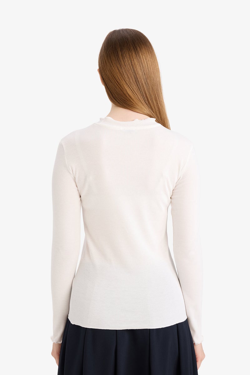 ديفاكتو تيشيرت بيزك سادة كم طويل مضلع بياقة عالية - Image 5